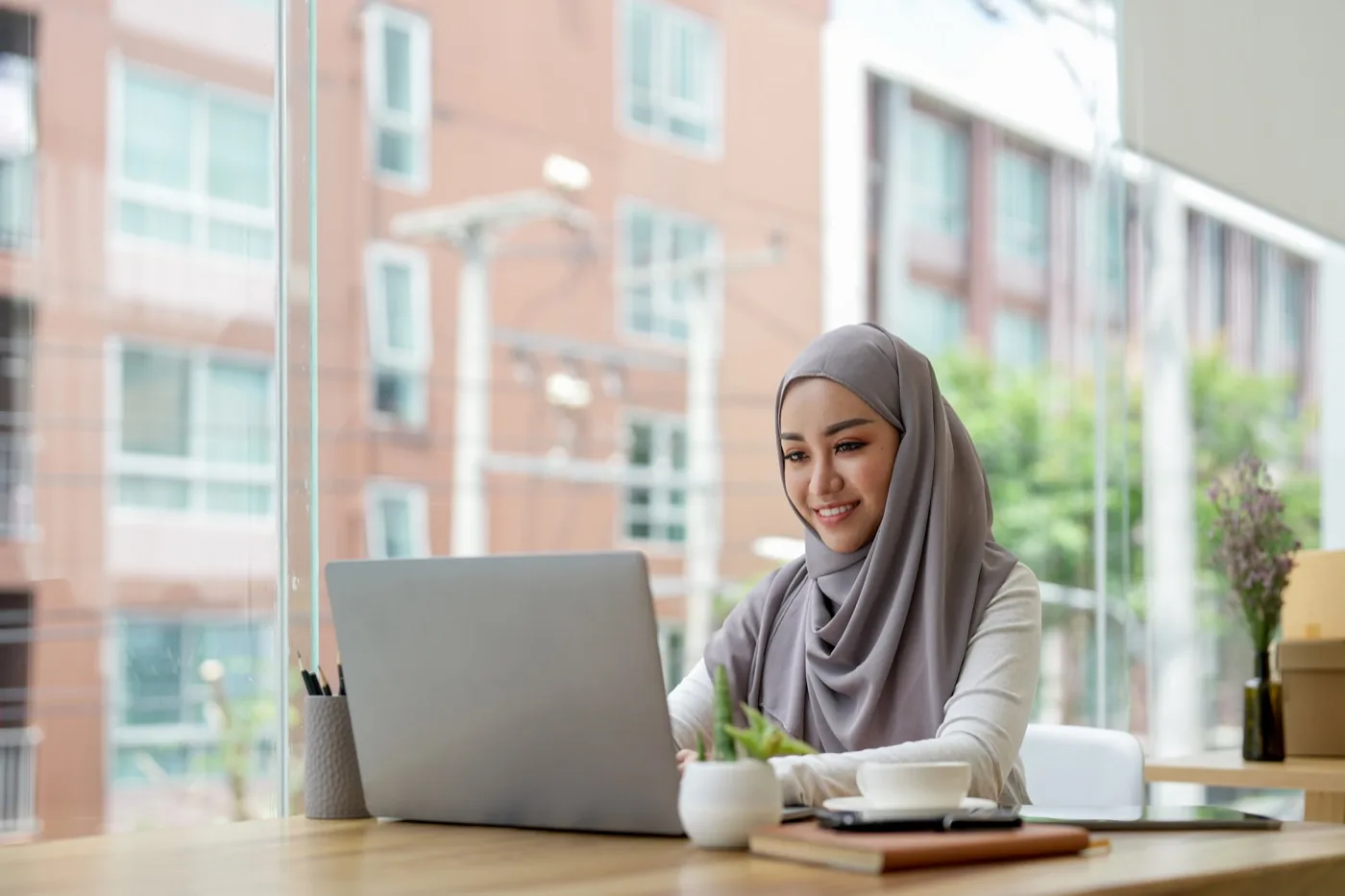 رائدة أعمال تخطّط لعلامتها الشخصية